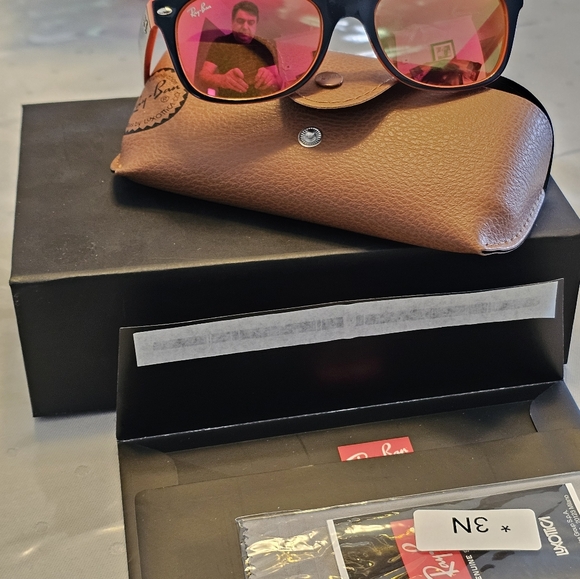 Sunglasses - Picture 5 of 5